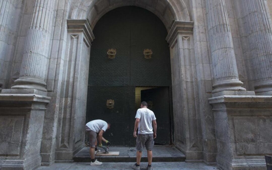 RESTAURACIÓN Puerta Negra de la S.I. Concatedral de San Nicolás de Bari de Alicante.